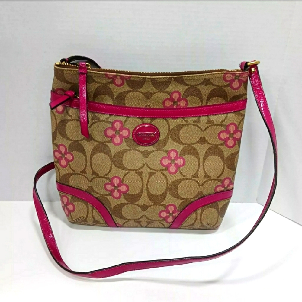 COACH Designer Signature Peyton Clover Pink Crossbody Purse Handbag